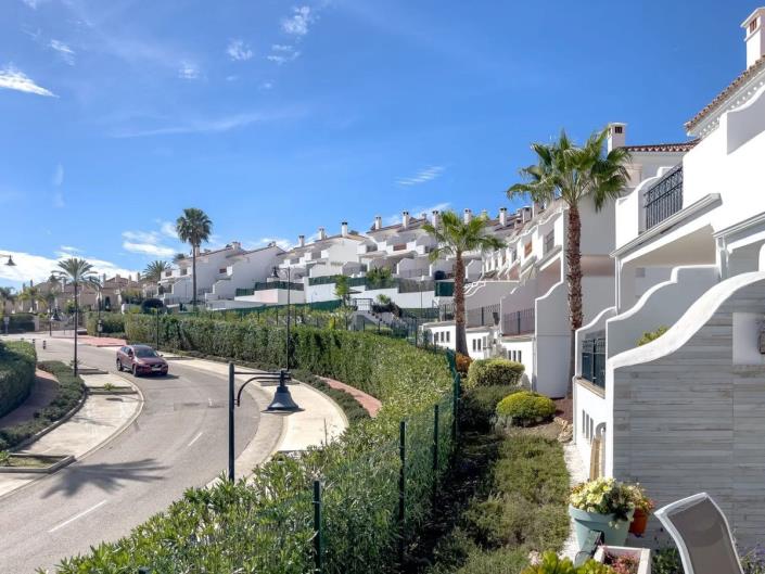 Image No.44-3 Bed Townhouse for sale