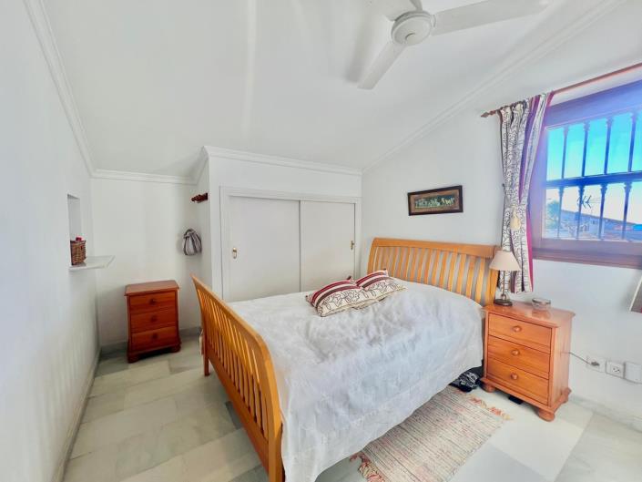 Image No.23-Jumelé de 3 chambres à vendre à Estepona