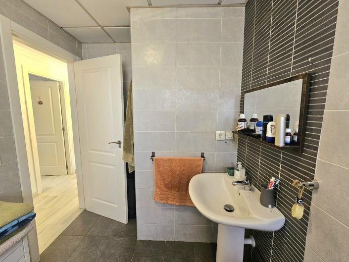 Image No.11-2 Bed Apartment for sale