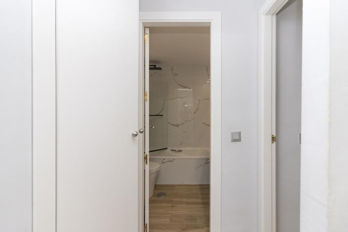 Image No.9-Appartement de 2 chambres à vendre à Calahonda