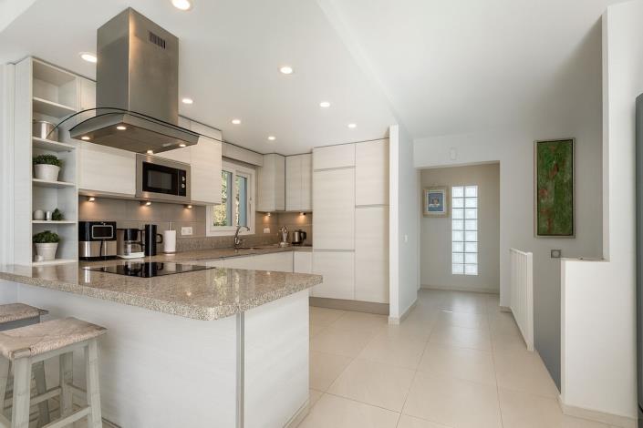 Image No.28-3 Bed Villa for sale