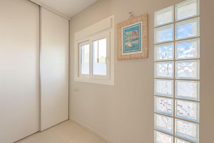 Image No.31-3 Bed Villa for sale