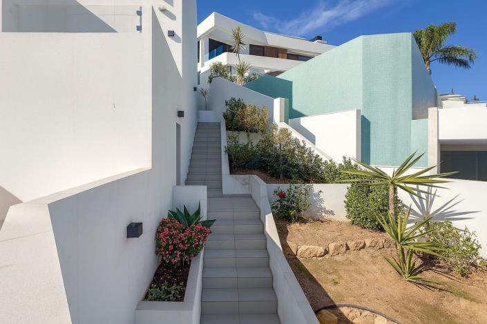 Image No.52-3 Bed Villa for sale