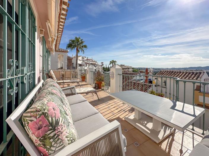 Image No.4-3 Bed Townhouse for sale