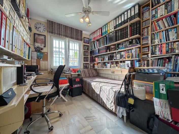 Image No.11-3 Bed Townhouse for sale