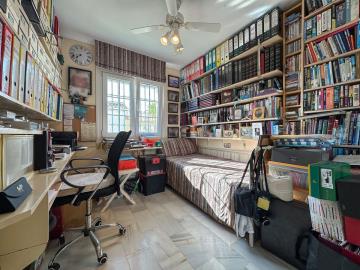 11-20939a0134ad724a8cb2a801094d15a4