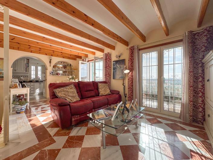 Image No.21-3 Bed Townhouse for sale