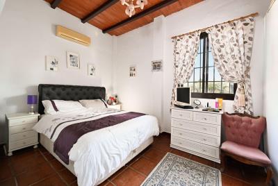 12-53013098fcab6c38b1379cd33298e050