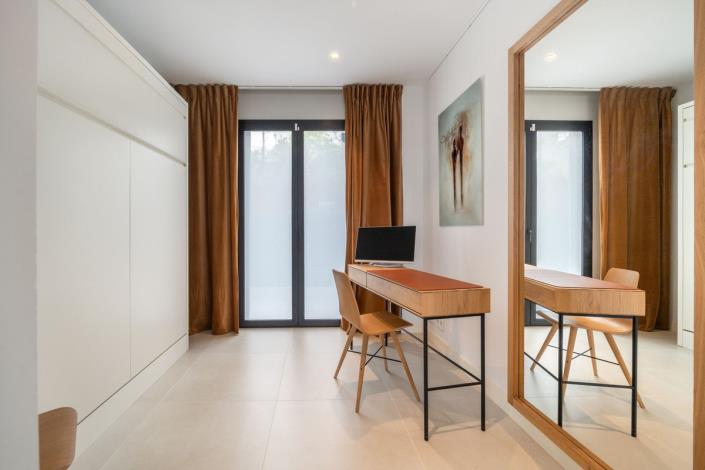 Image No.19-3 Bed Apartment for sale