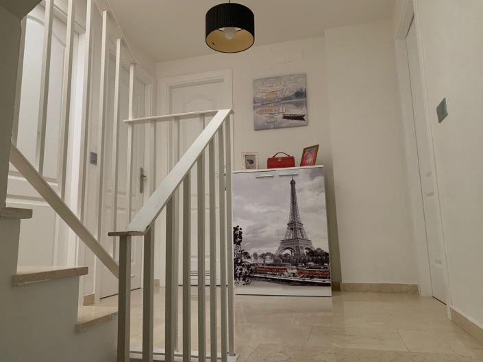 Image No.15-4 Bed Townhouse for sale