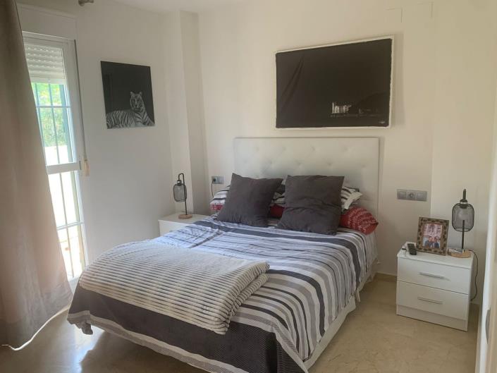 Image No.26-4 Bed Townhouse for sale