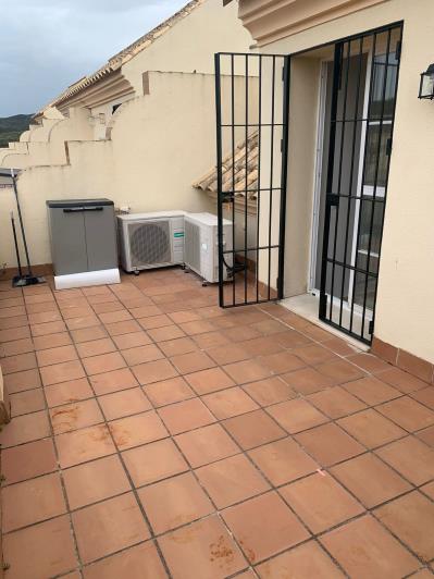 Image No.27-4 Bed Townhouse for sale