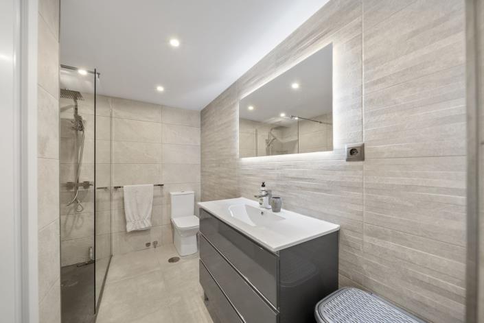 Image No.12-1 Bed Apartment for sale