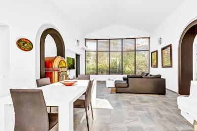 4-498bdfab4a7fcf25df40c2176acd63a0