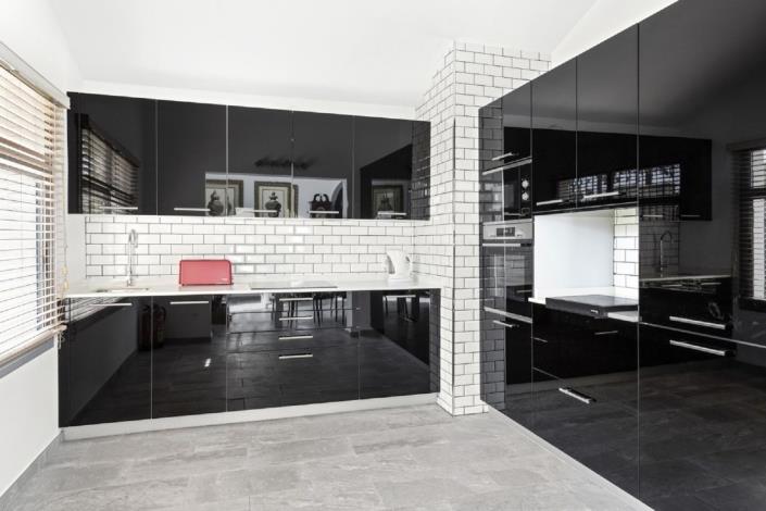 Image No.10-3 Bed Villa / Detached for sale