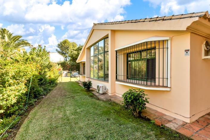 Image No.17-3 Bed Villa / Detached for sale