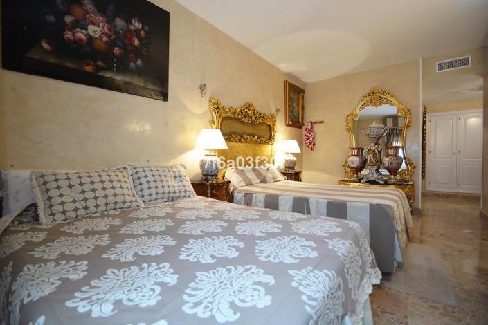 Image No.6-3 Bed Apartment for sale