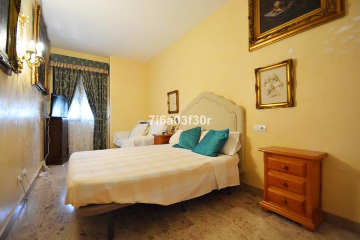 Image No.8-3 Bed Apartment for sale