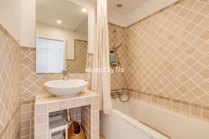 Image No.23-2 Bed Apartment for sale