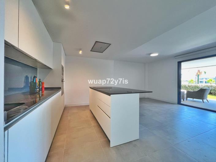 Image No.4-3 Bed Apartment for sale