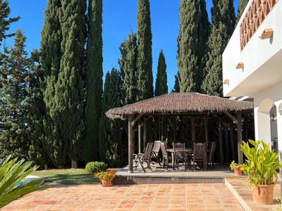 Image No.2-4 Bed Villa for sale