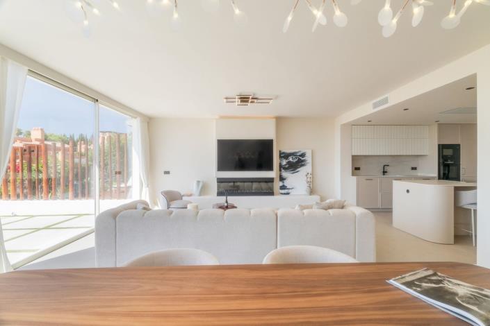 Image No.10-3 Bed Apartment for sale