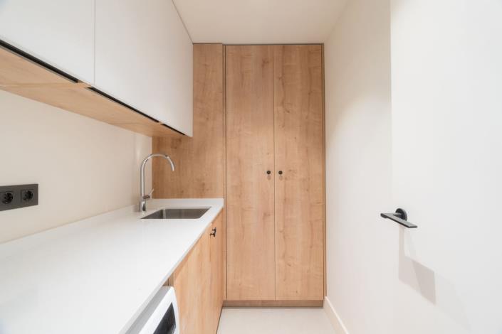 Image No.21-3 Bed Apartment for sale