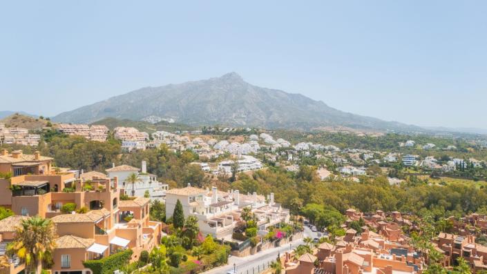 Image No.26-3 Bed Apartment for sale