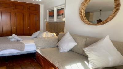 2-5bd7b9d04b45e33852eaf0ec6670150d