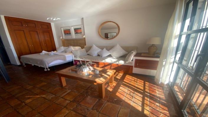 Image No.3-Studio for sale