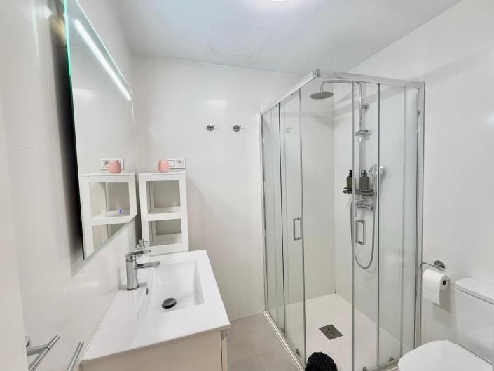 Image No.15-2 Bed Apartment for sale