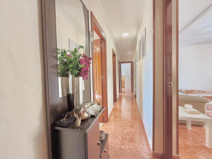 Image No.4-3 Bed Townhouse for sale