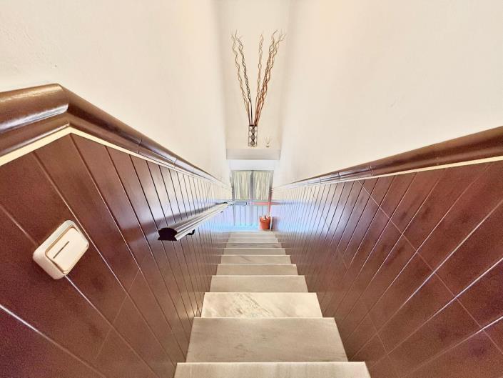 Image No.3-3 Bed Townhouse for sale