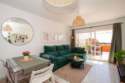 11-20939a0134ad724a8cb2a801094d15a4