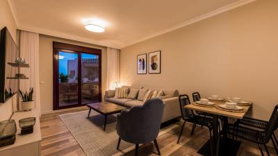 10-bb915d1cb19341576dcdc994b81ab9c5