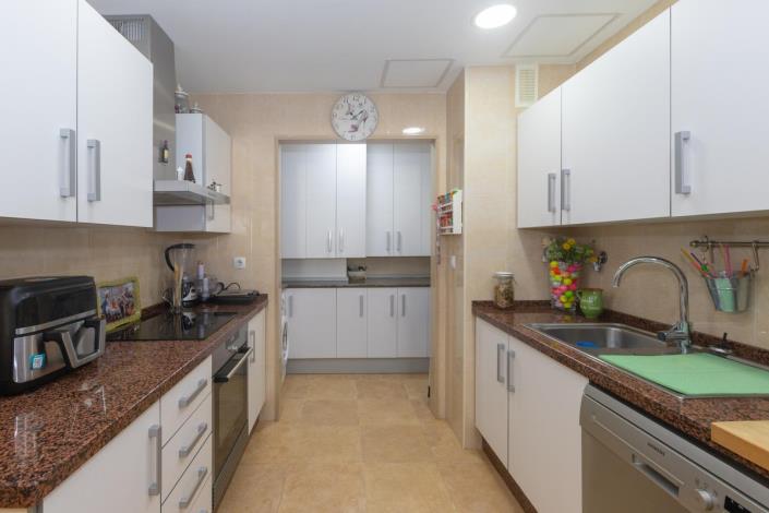 Image No.7-3 Bed Apartment for sale