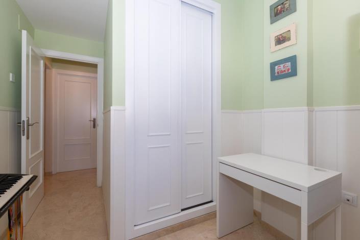 Image No.15-3 Bed Apartment for sale