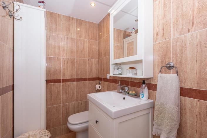 Image No.20-3 Bed Apartment for sale