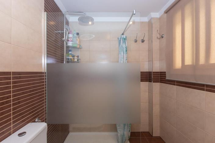 Image No.21-3 Bed Apartment for sale