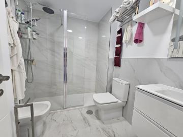 11-20939a0134ad724a8cb2a801094d15a4