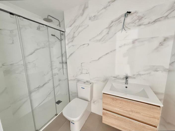 Image No.7-2 Bed Apartment for sale