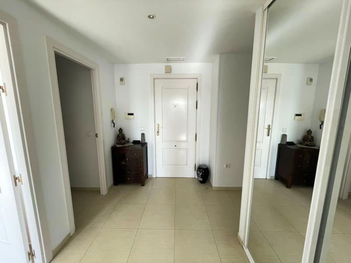 Image No.14-3 Bed Apartment for sale