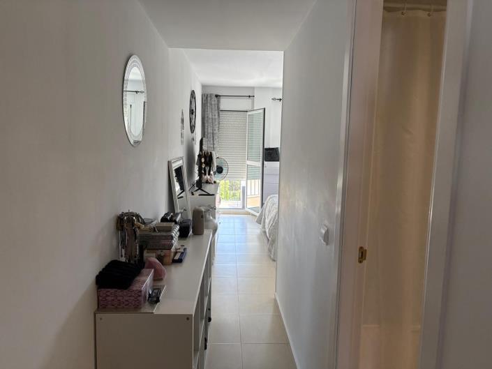 Image No.22-3 Bed Apartment for sale