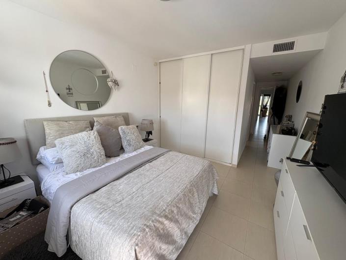 Image No.23-3 Bed Apartment for sale