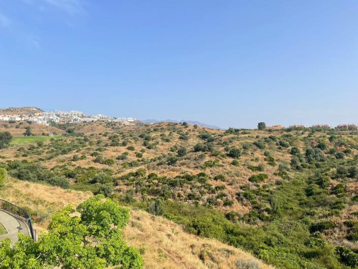 Image No.29-3 Bed Apartment for sale