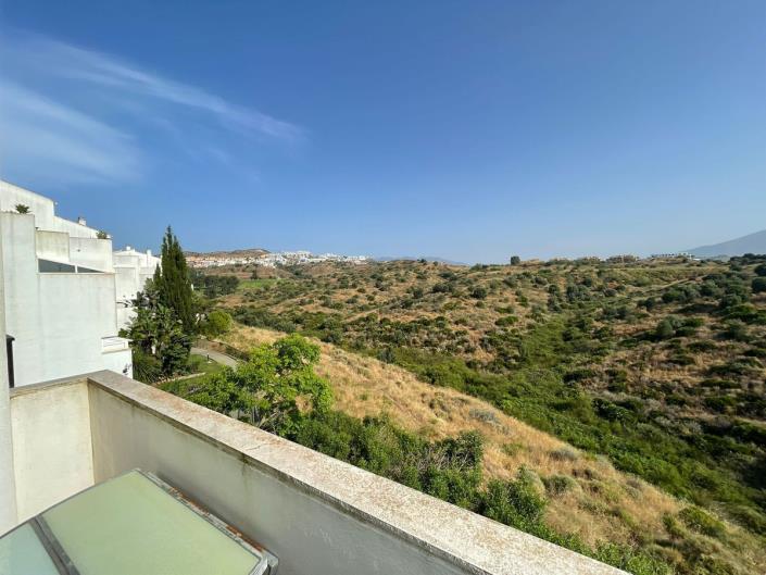 Image No.32-3 Bed Apartment for sale