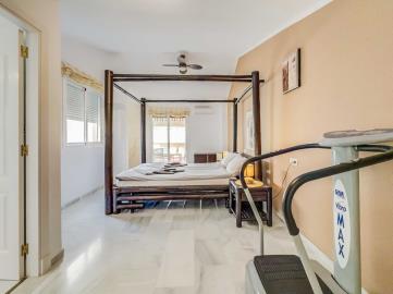 10-bb915d1cb19341576dcdc994b81ab9c5