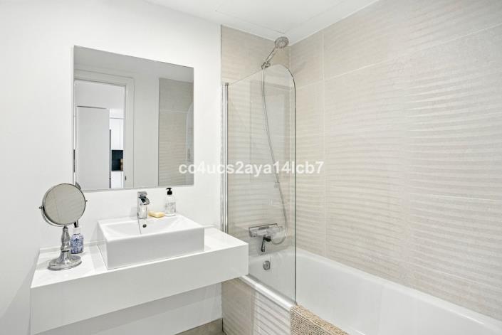 Image No.17-2 Bed Apartment for sale