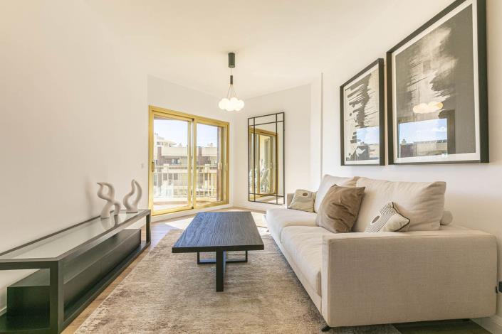 Image No.10-1 Bed Apartment for sale