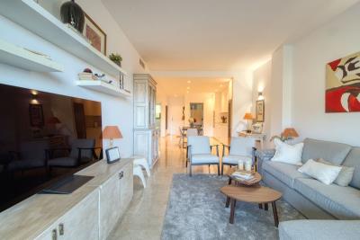 10-bb915d1cb19341576dcdc994b81ab9c5